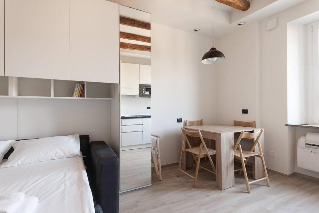 Apartment Youhosty - Imbonati 15 *