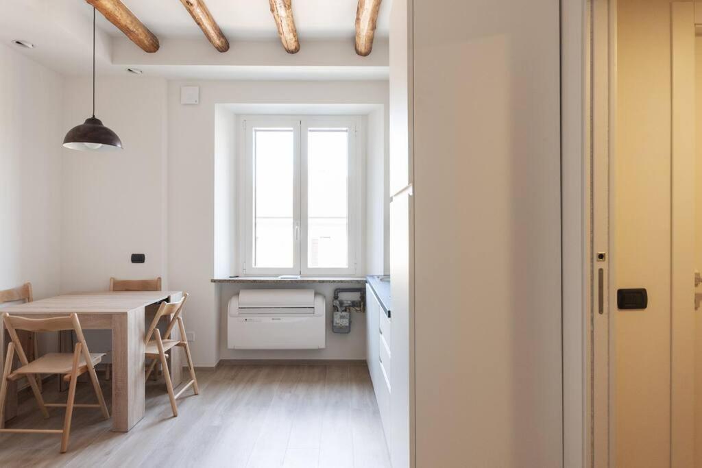 Apartment Youhosty - Imbonati 15 Milan