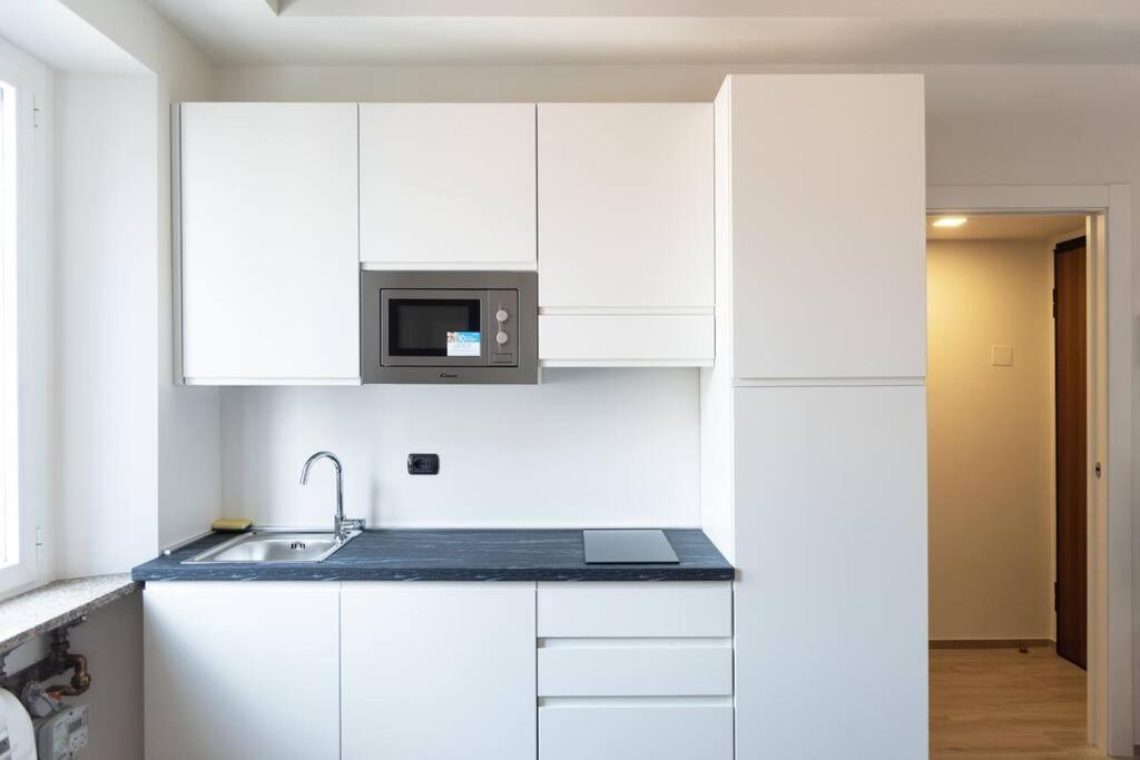 Apartment Youhosty - Imbonati 15 Milan